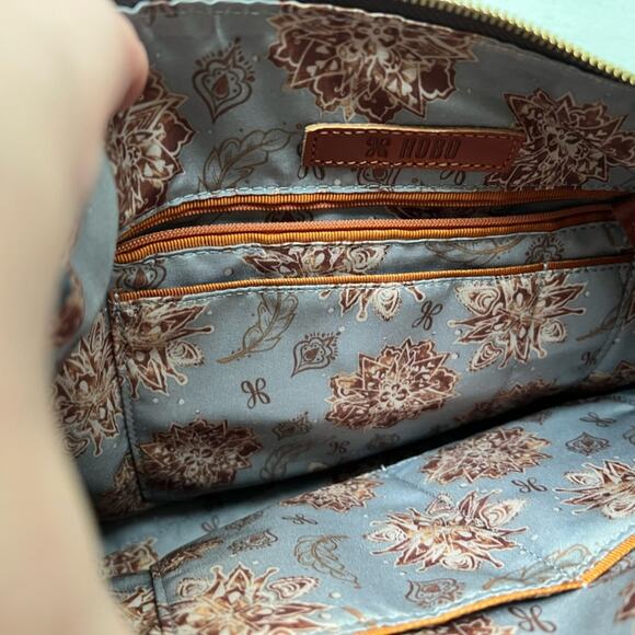 Hobo International Brand Leather Shoulder Bag - Picture 3 of 5